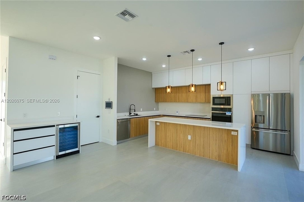 5 Sw 26th Place - Photo 6