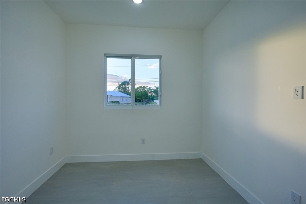5 Sw 26th Place - Photo 26