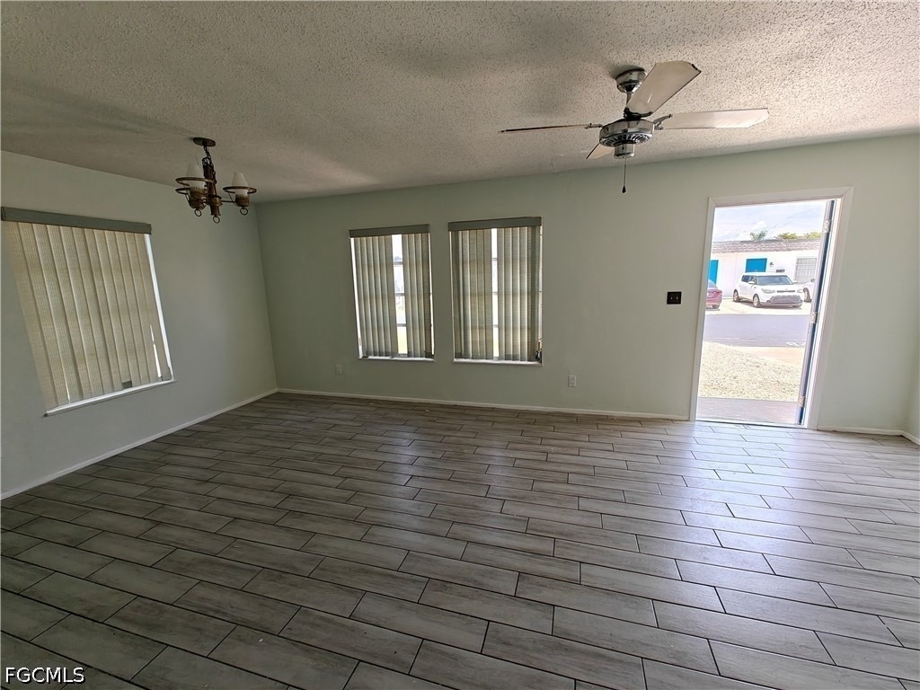 26 Temple Court - Photo 2