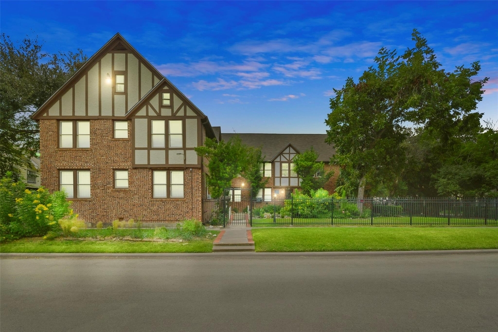 436 Westmoreland Street - Photo 18