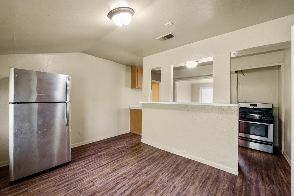 5503 S Acres Drive - Photo 8