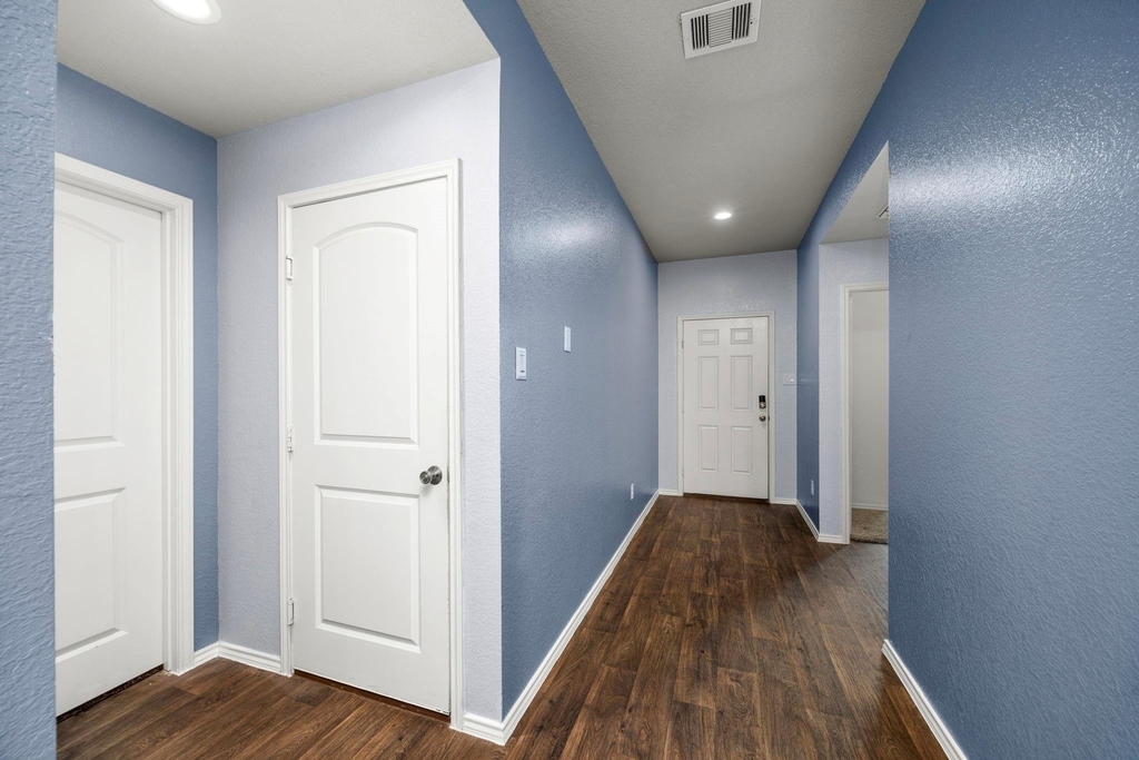 5535 Kingston Crest Lane - Photo 10