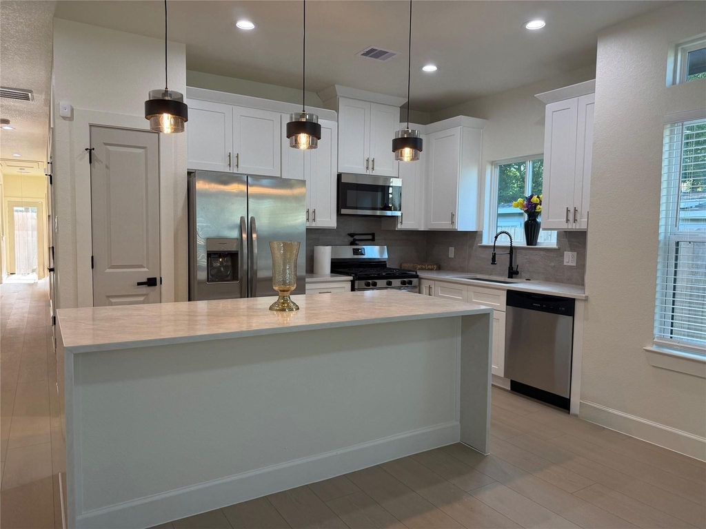 8318 Brandon Street - Photo 11