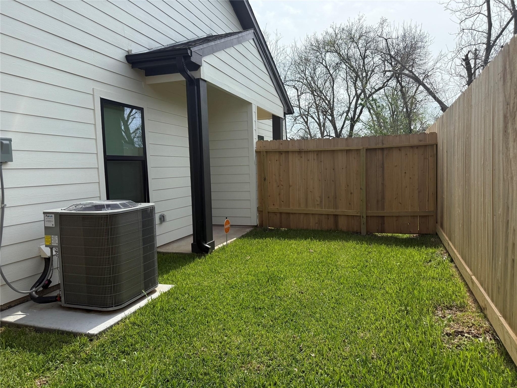 8318 Brandon Street - Photo 20
