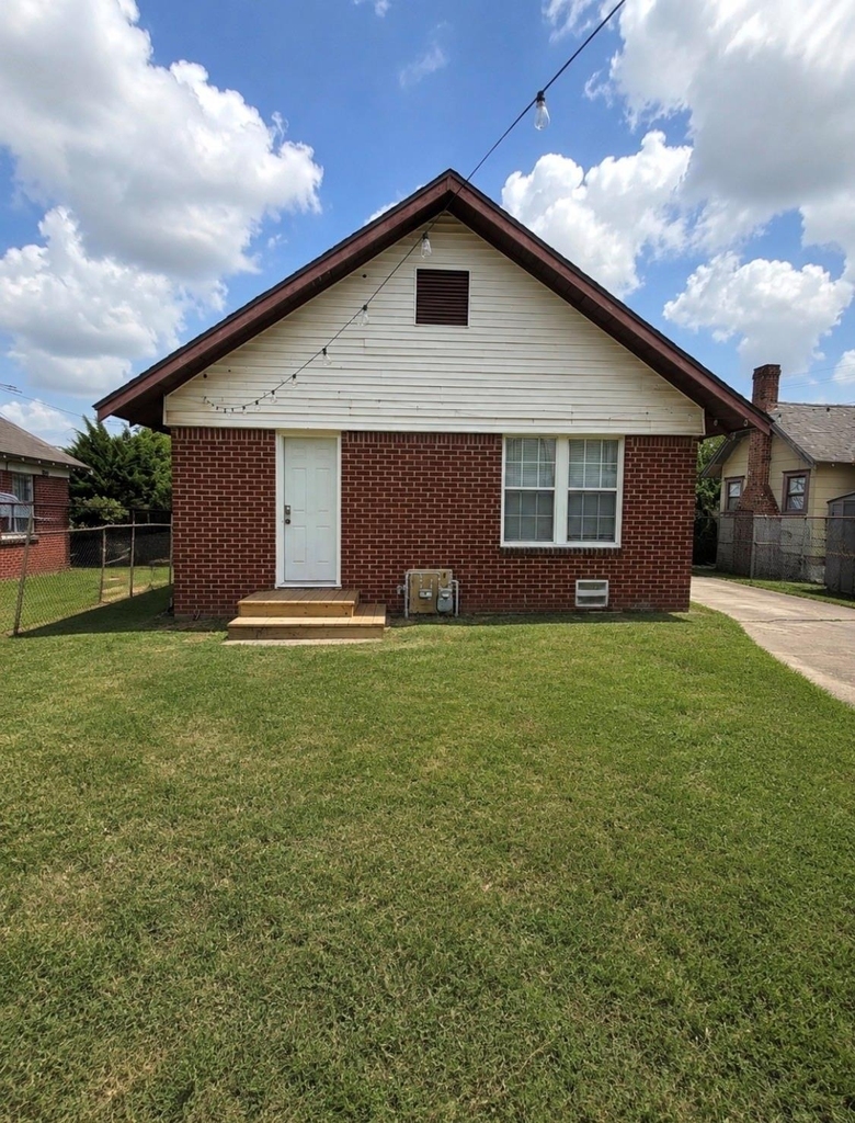 3824 Woodleigh Street - Photo 8