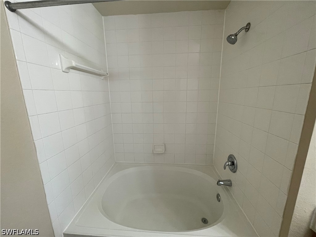 7965 Preserve Circle - Photo 10