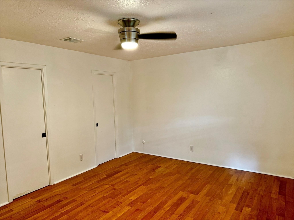 7015 Pyron Way - Photo 10
