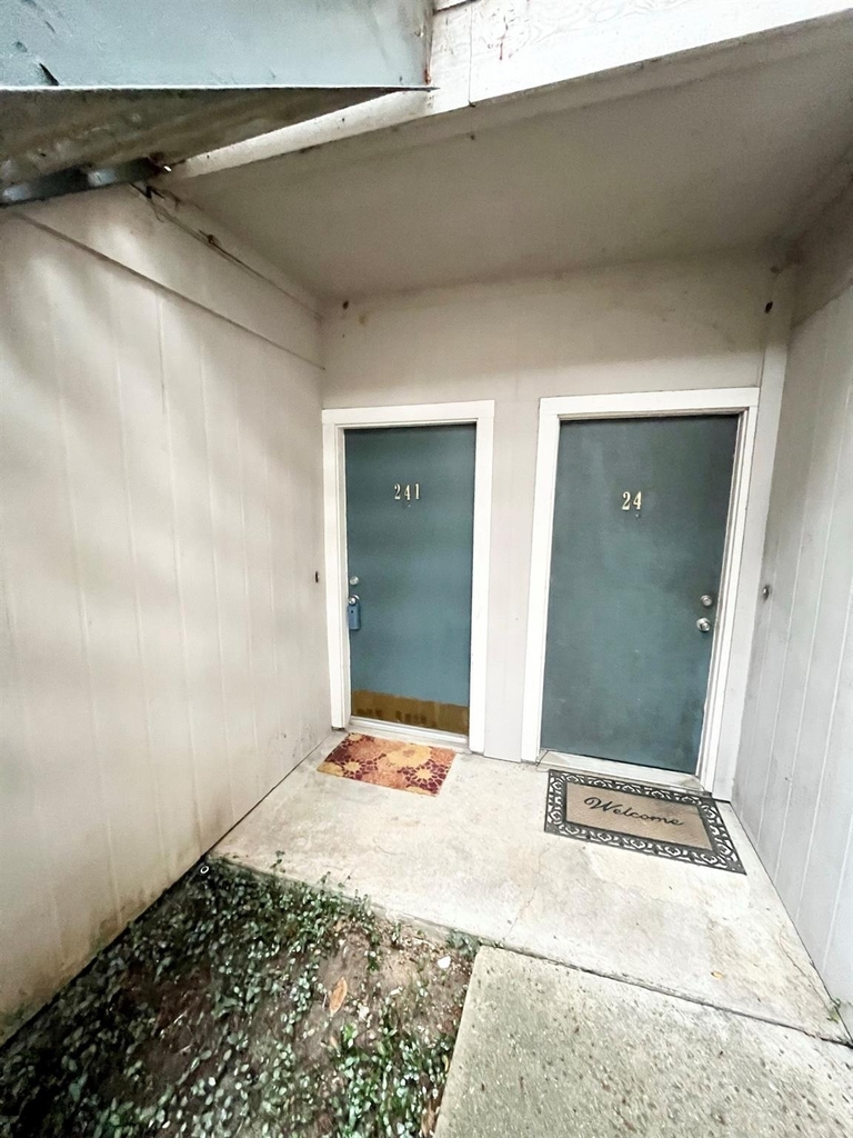 7950 N Stadium Drive - Photo 5