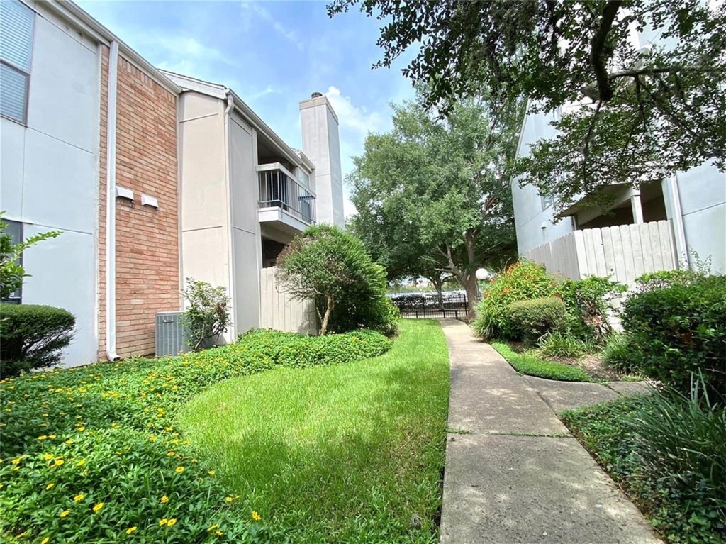7950 N Stadium Drive - Photo 3