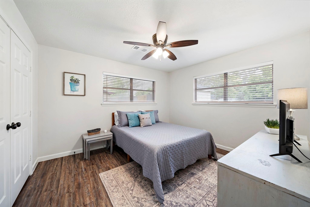 1606 E Fayle Street - Photo 17