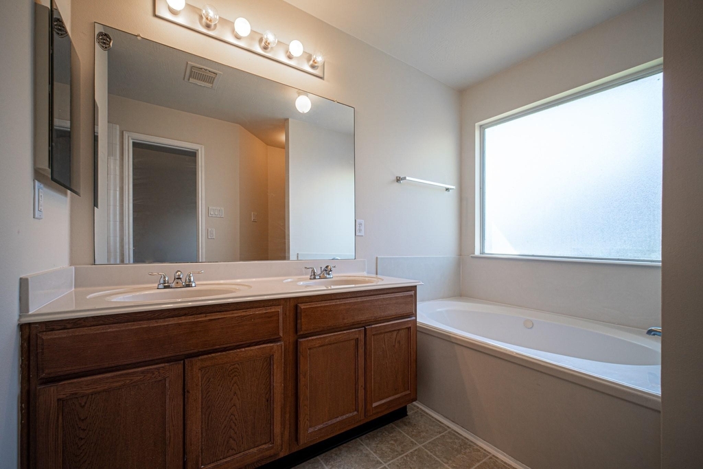 3610 Liberty Square Trail - Photo 9