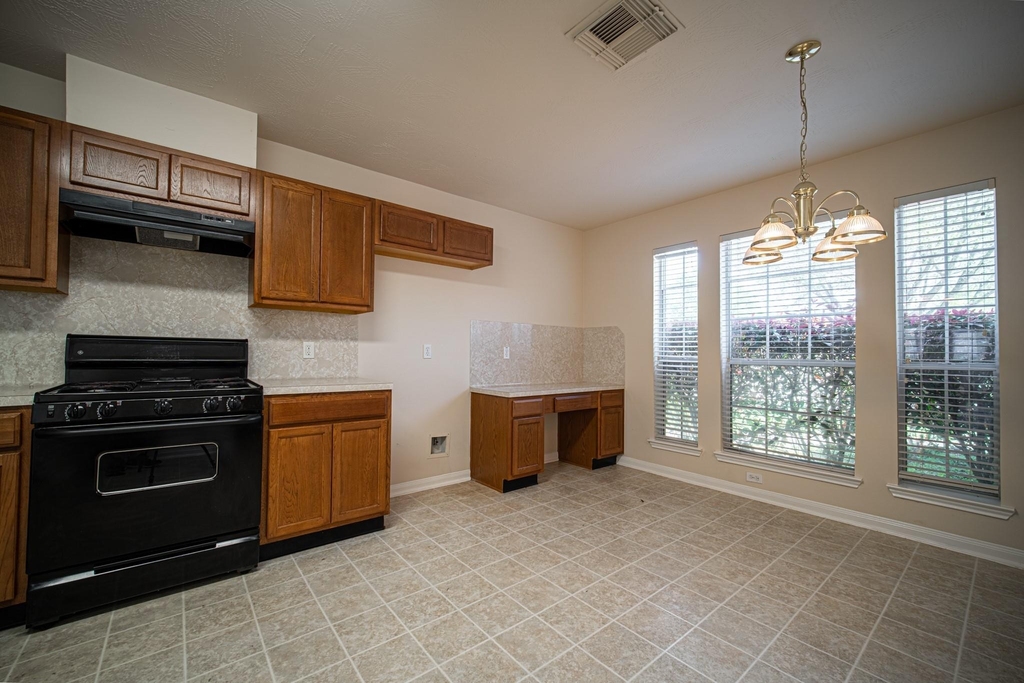 3610 Liberty Square Trail - Photo 6