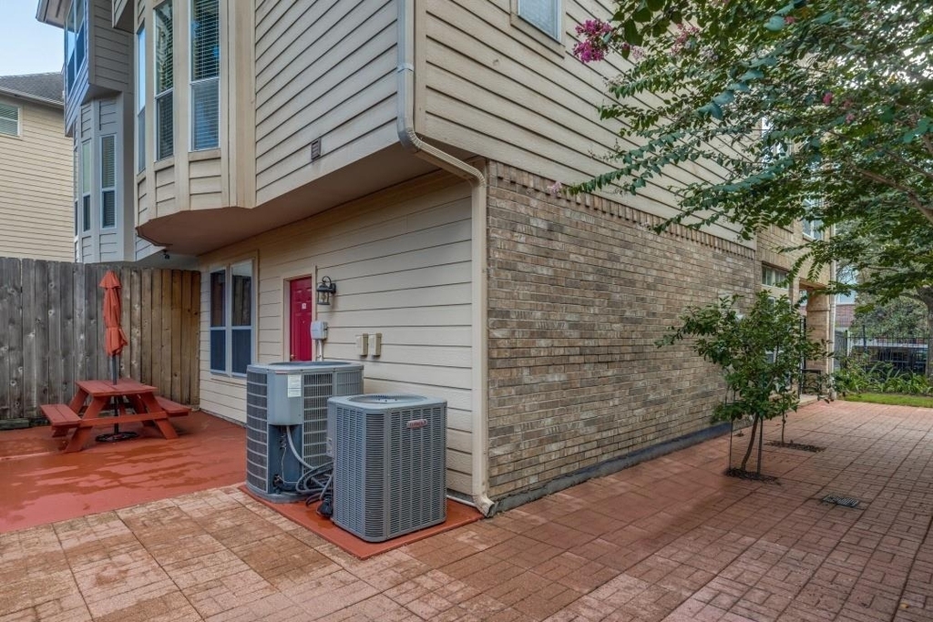 4110 Woodhead Street - Photo 13
