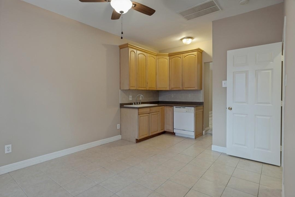 4110 Woodhead Street - Photo 6
