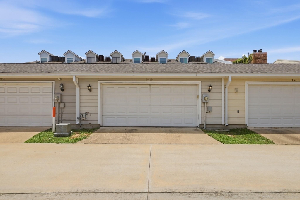 9419 Stonehouse Lane - Photo 18