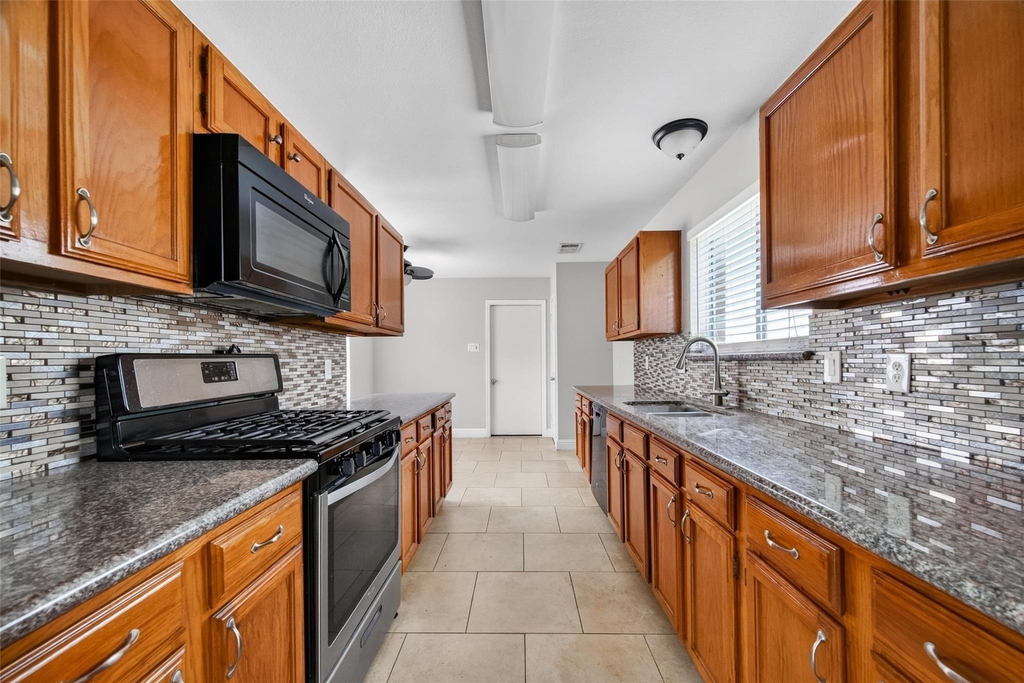 3218 Tynemeadow Court - Photo 17