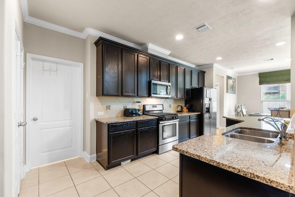 25915 Lockspur Court - Photo 17