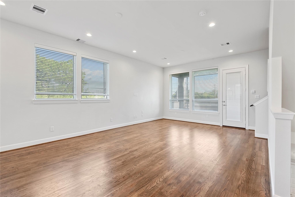 3004 Charline Avenue - Photo 9