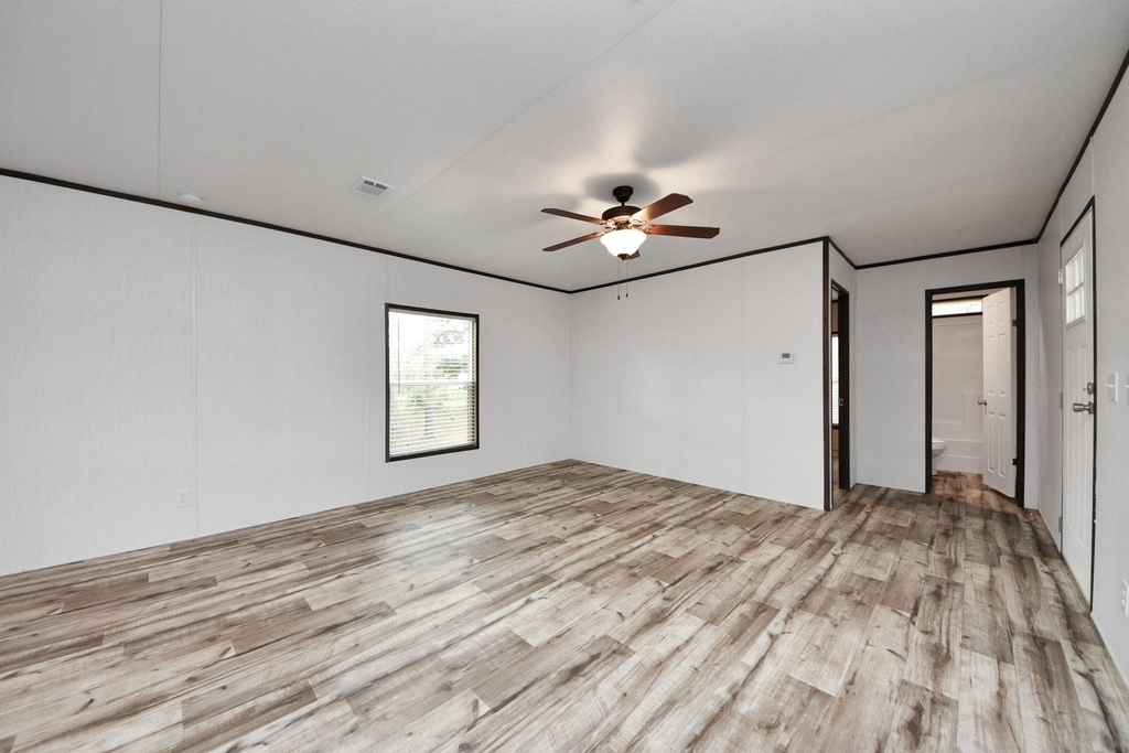 1556 Brown Road - Photo 12