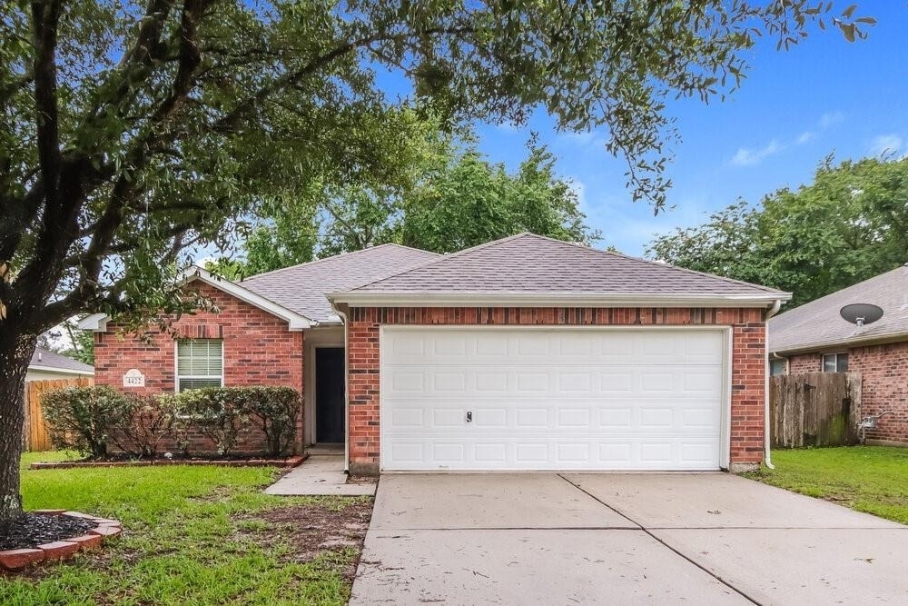 4422 Cannongate Drive - Photo 0