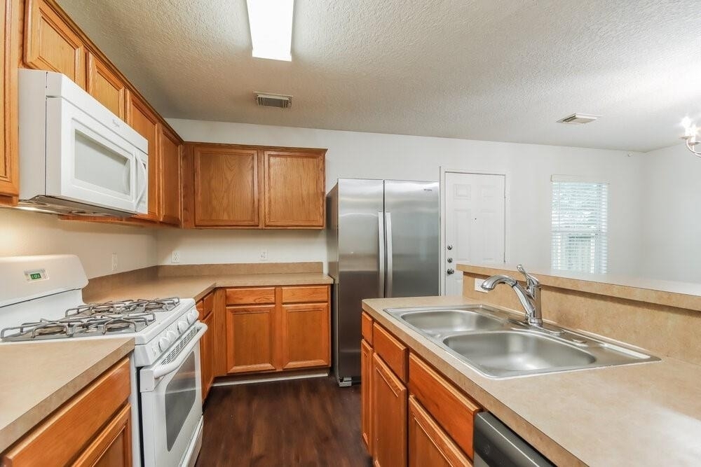 4422 Cannongate Drive - Photo 5