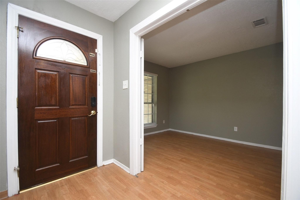 510 Chambly Drive - Photo 5