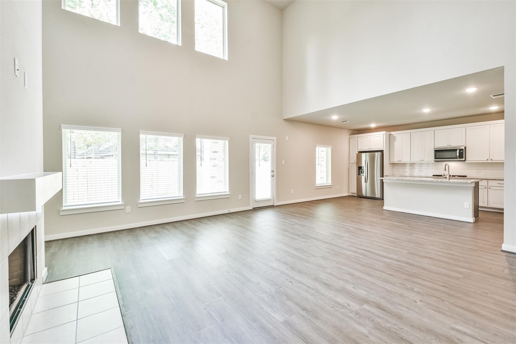 118 Prairie Dawn Circle - Photo 4