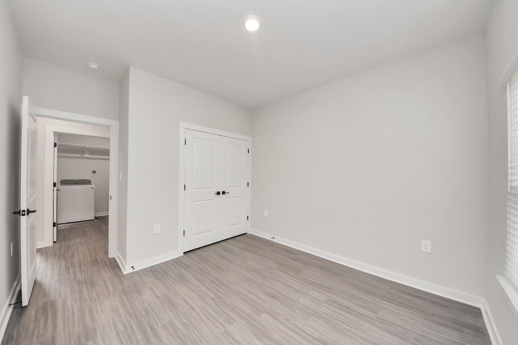 7711 Longmire Road - Photo 18