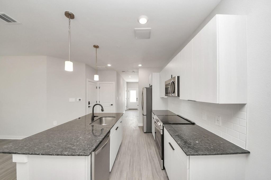 7711 Longmire Road - Photo 12