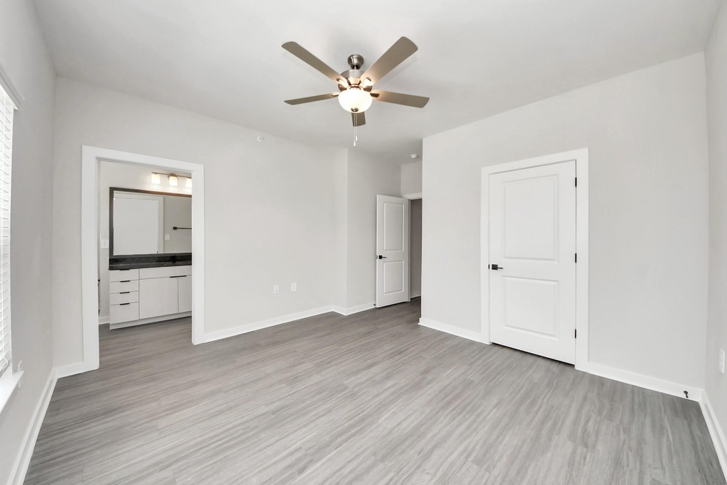 7711 Longmire Road - Photo 25
