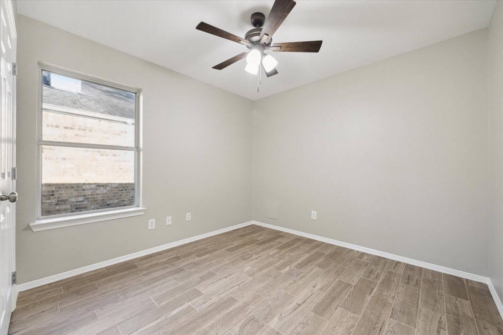1206 Halls Bridge - Photo 9