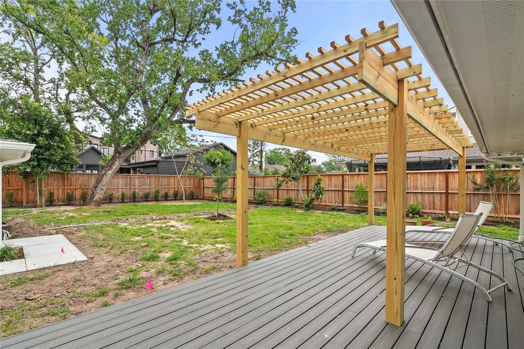 312 W 31st Street - Photo 35