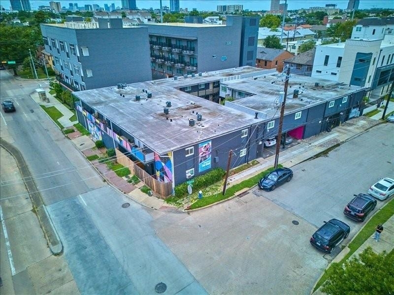 1840 Richmond Avenue - Photo 14