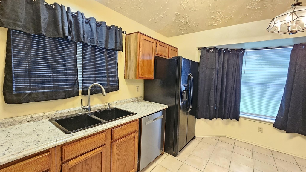 8731 Croteau Drive - Photo 10