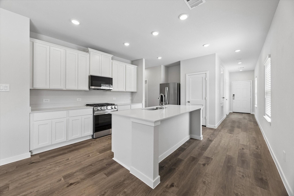 11605 Whirlaway Drive - Photo 8