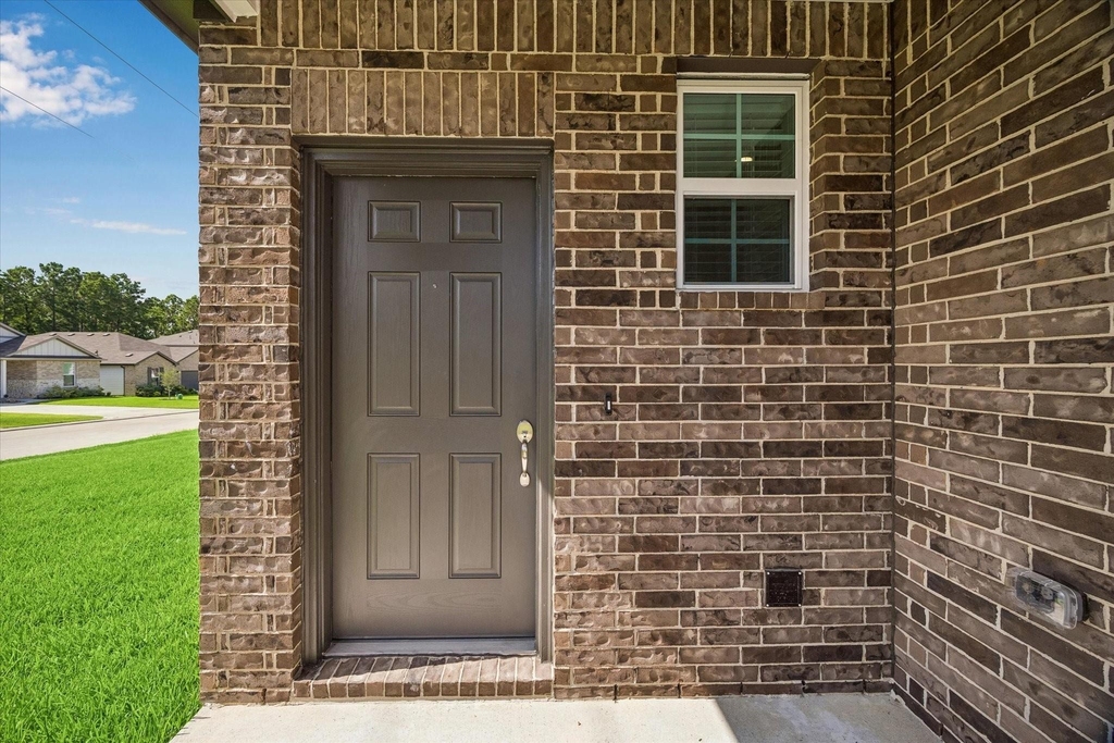 11605 Whirlaway Drive - Photo 2