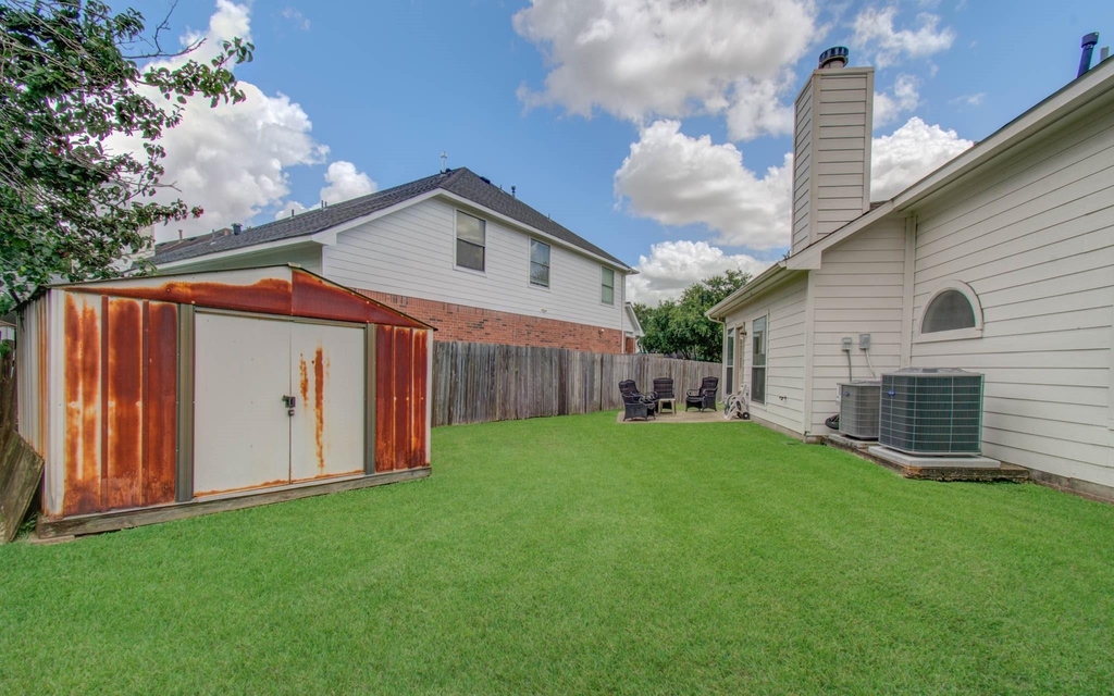 3043 W Hampton Drive - Photo 45