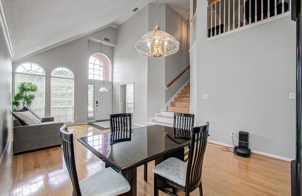 3043 W Hampton Drive - Photo 9