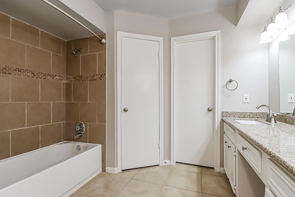 10015 Waving Fields Drive - Photo 9