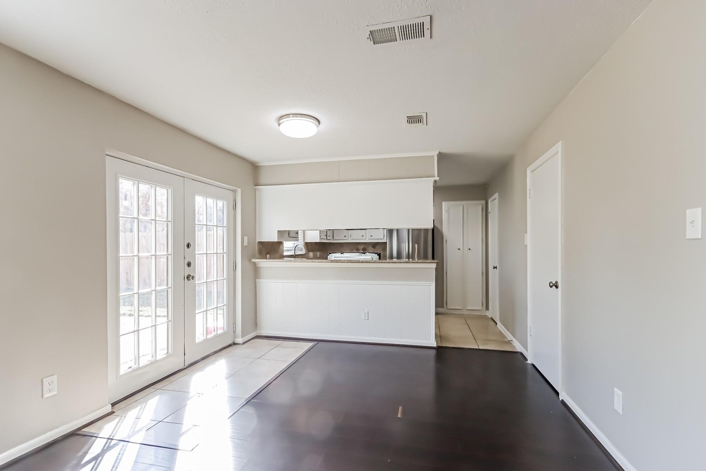 10015 Waving Fields Drive - Photo 3