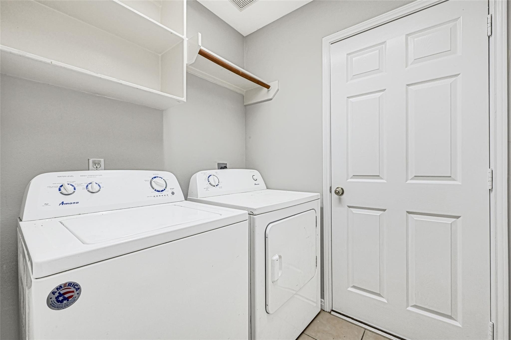 2311 Falcon Knoll Ln - Photo 15