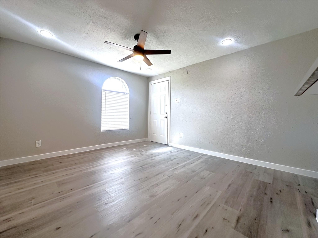 3214 Hutchins Street - Photo 1