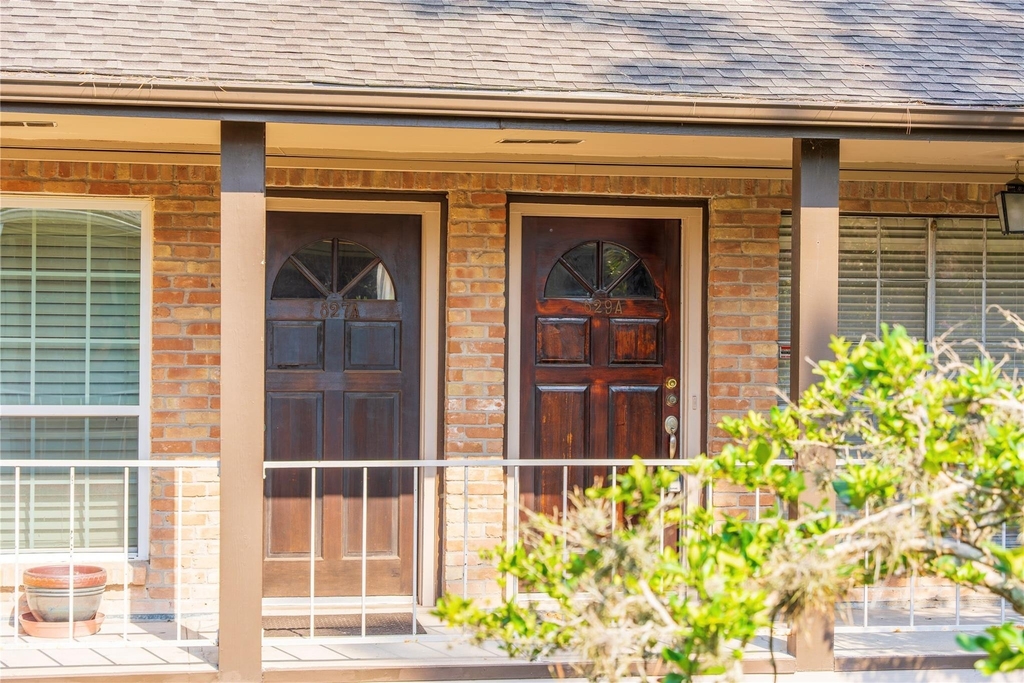 829 Wax Myrtle Lane - Photo 0