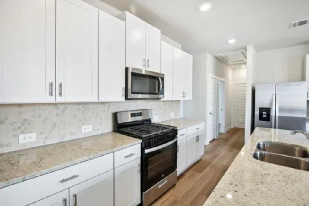 9450 Herons Preserve - Photo 13