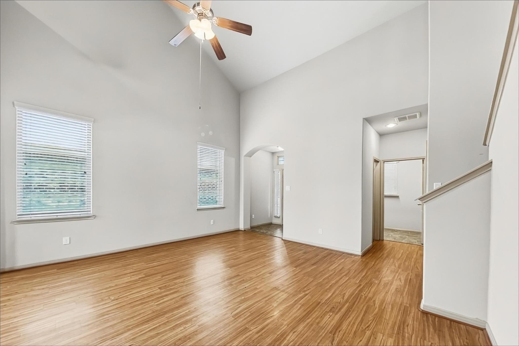 2201 Jefferson Crossing Drive - Photo 4