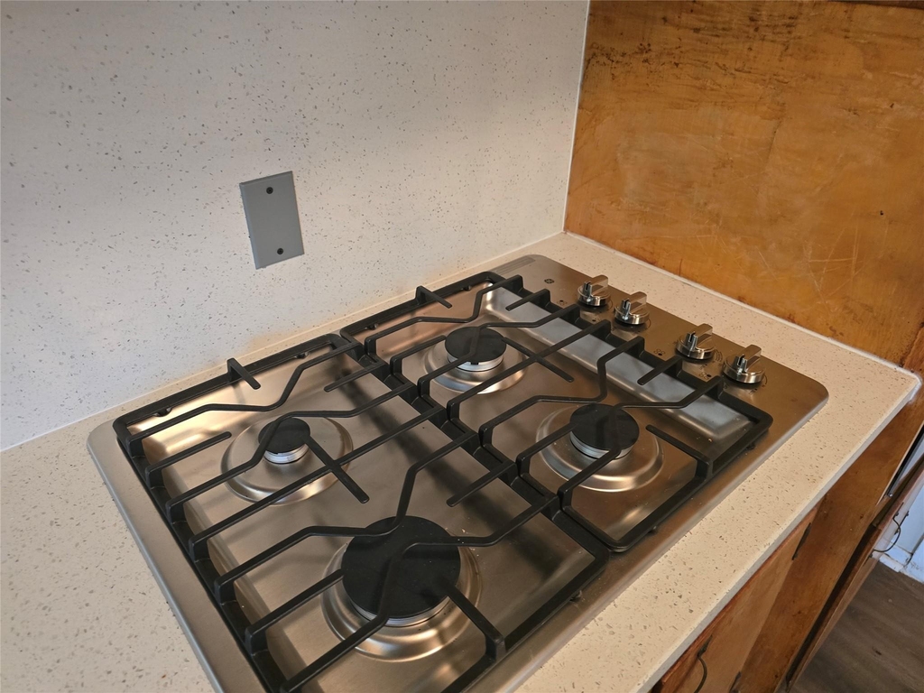 6415 Heath Street - Photo 4