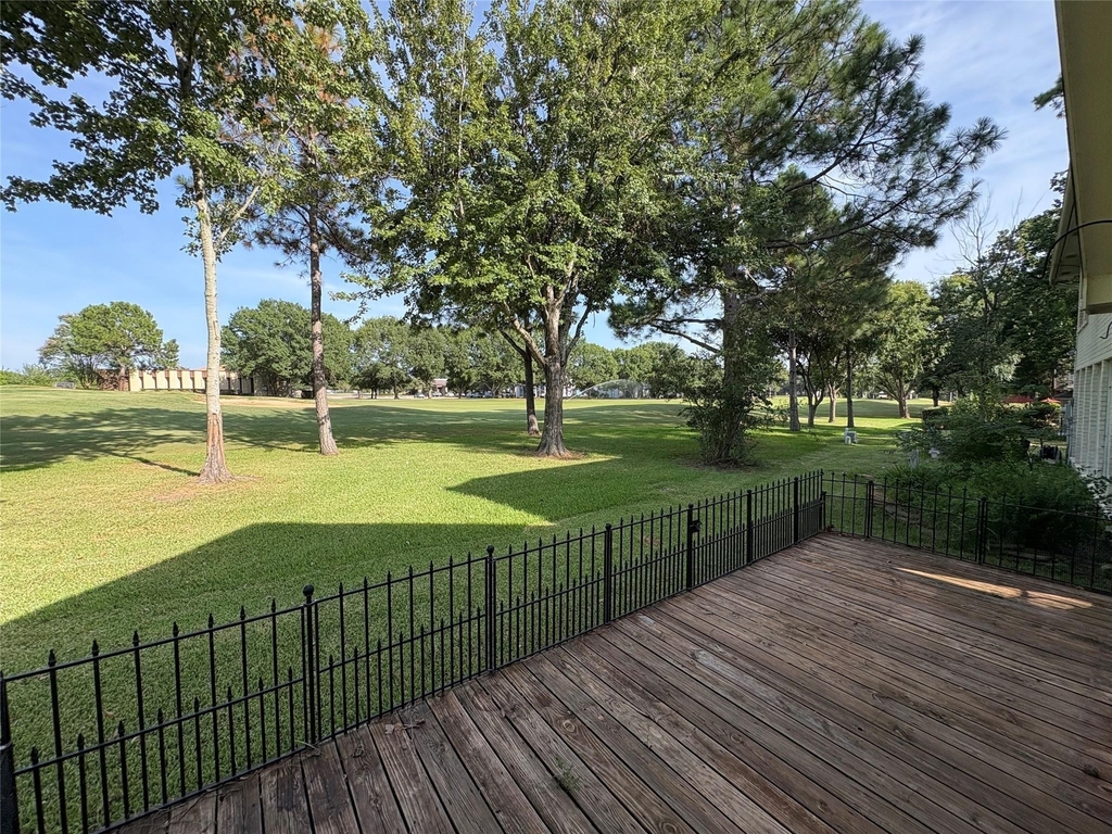 3618 Country Club Boulevard - Photo 2