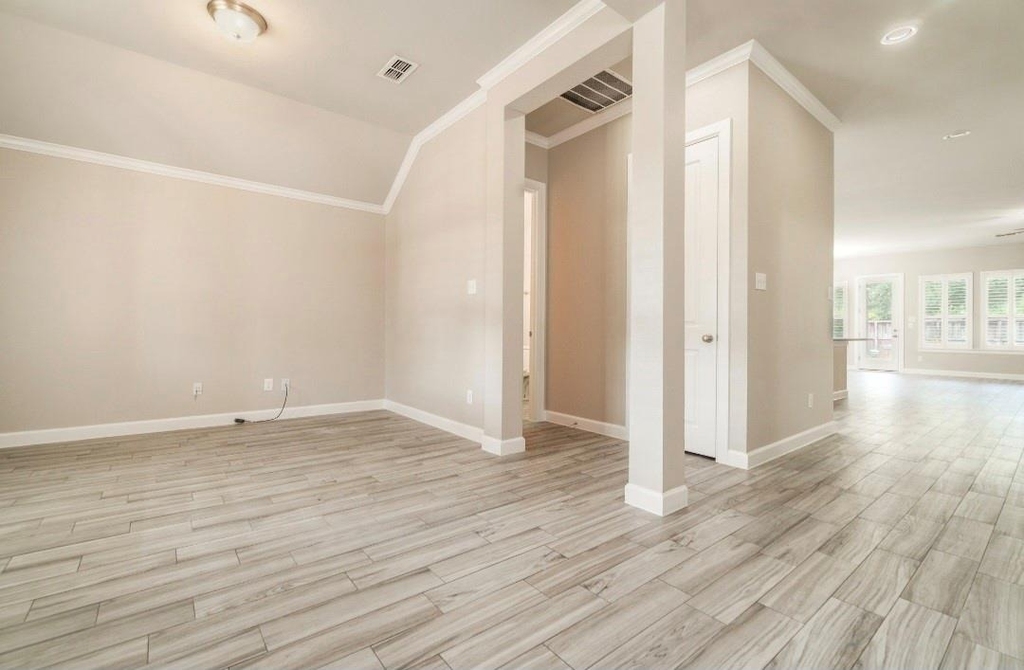 9615 Spring Court - Photo 4