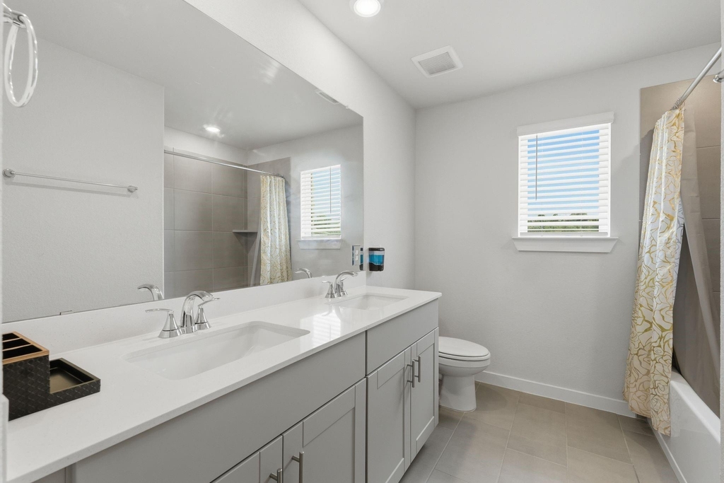 1734 Cayden Oak Lane - Photo 16