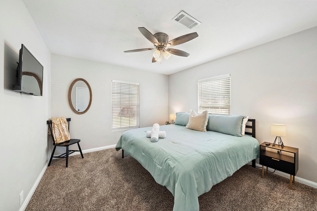 1206 Olive Street - Photo 9